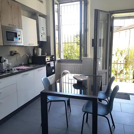 Lungo Fiume Apartman *